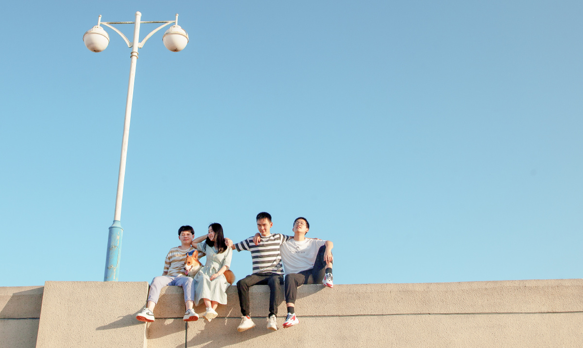 夏日的我们 正青春年少