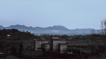 2074339