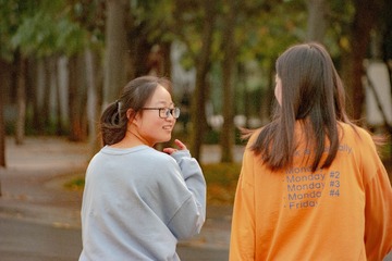 870430