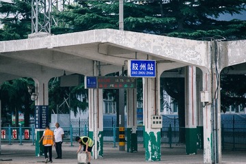 595662
