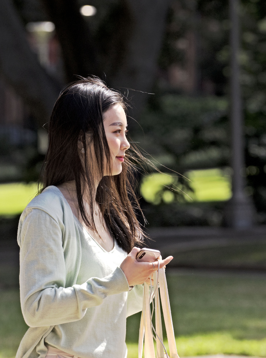 1/1视界摄影漂亮的时尚女孩人像我的街头探索公园年轻肖像还没有人