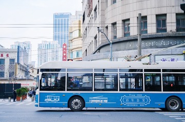 E50076A5-41A0-416B-A2DF-46E5C54ABD5C/L0/001
