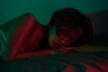 004
