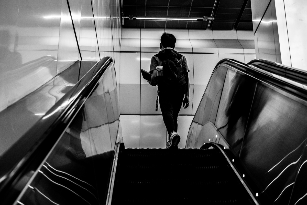 决定性瞬间城市纪实自动楼梯地铁人我的街头探索火车#台阶成人抓拍