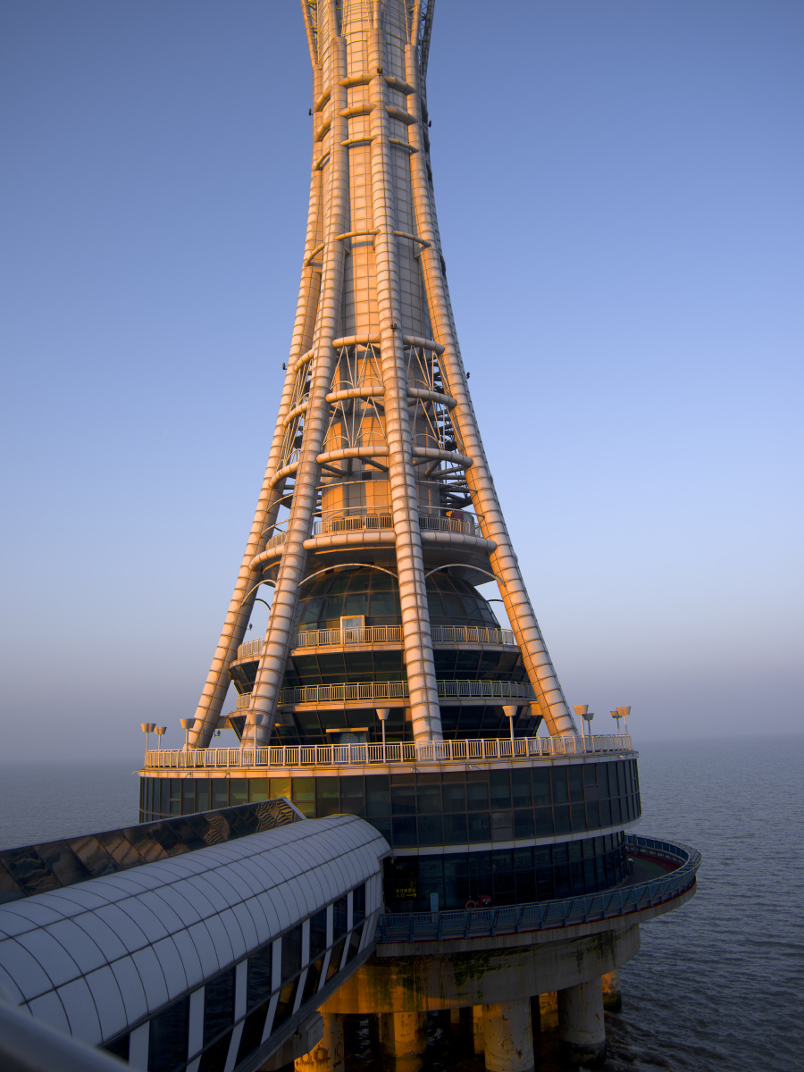 杭州湾的珍珠塔