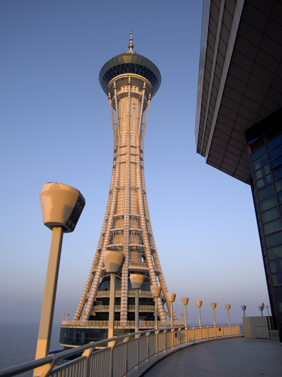 杭州湾的珍珠塔