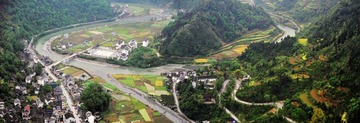 山涧田园