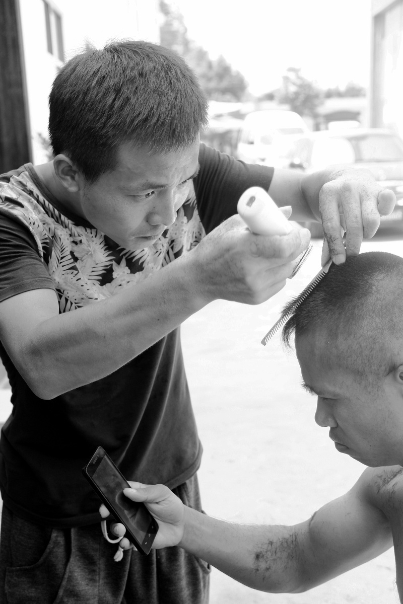 幸福小镇的建设者