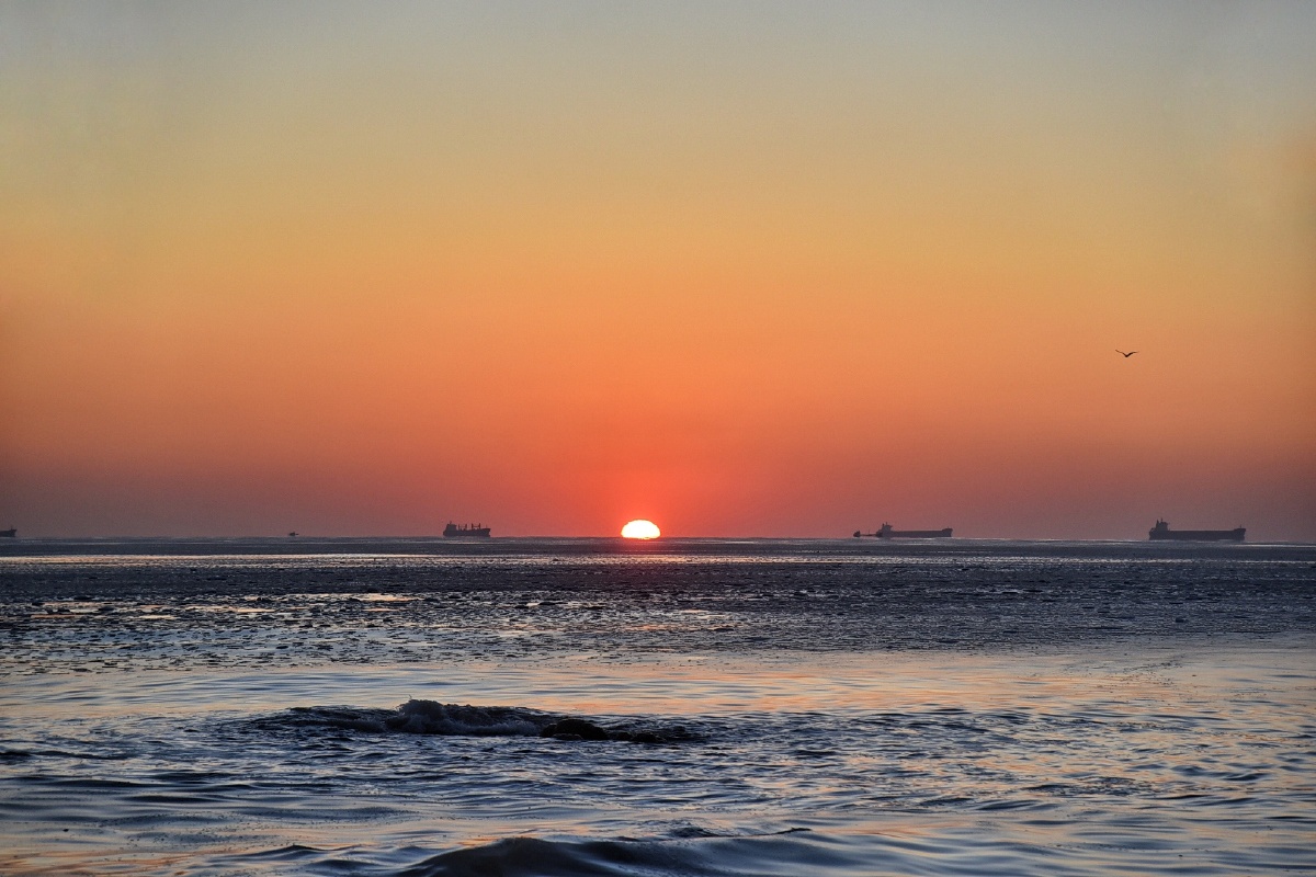 冬日北戴河日出 - 平凡的活着 - 图虫