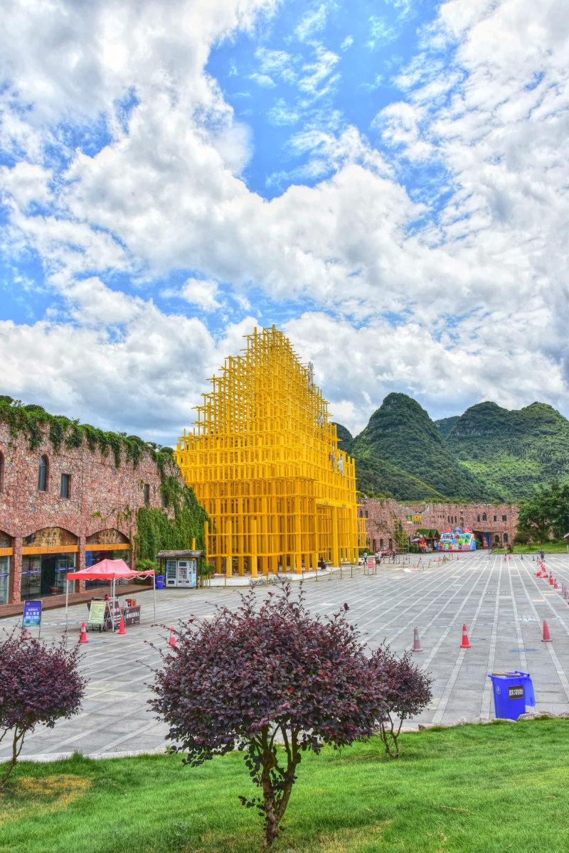 万峰林西南入口