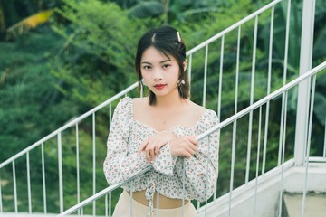 1205832