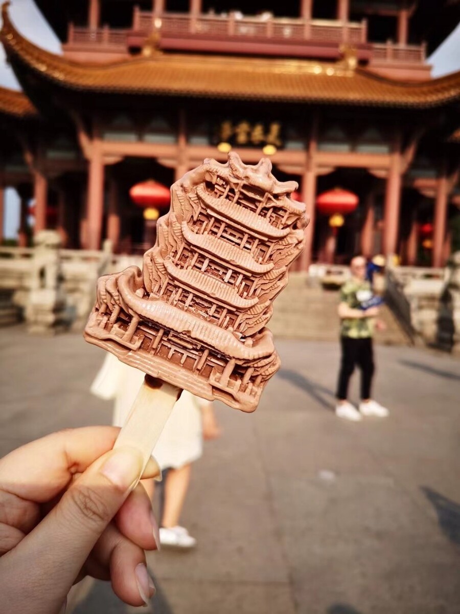 黄鹤楼武汉长江大桥昙华林小学网红雪糕