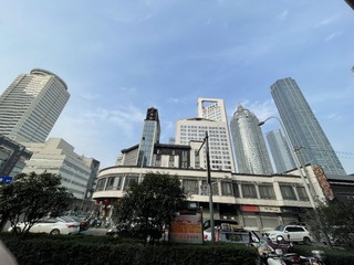 808975BD-54DE-440B-A52A-D8BC5B257382/L0/001