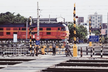 2405