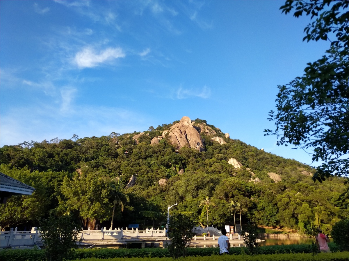 美丽的4a级风景区云洞岩