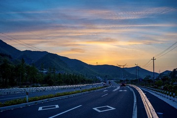 F1337808-4E29-4AF8-8245-C5B9F27D522D/L0/001