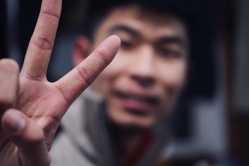 001