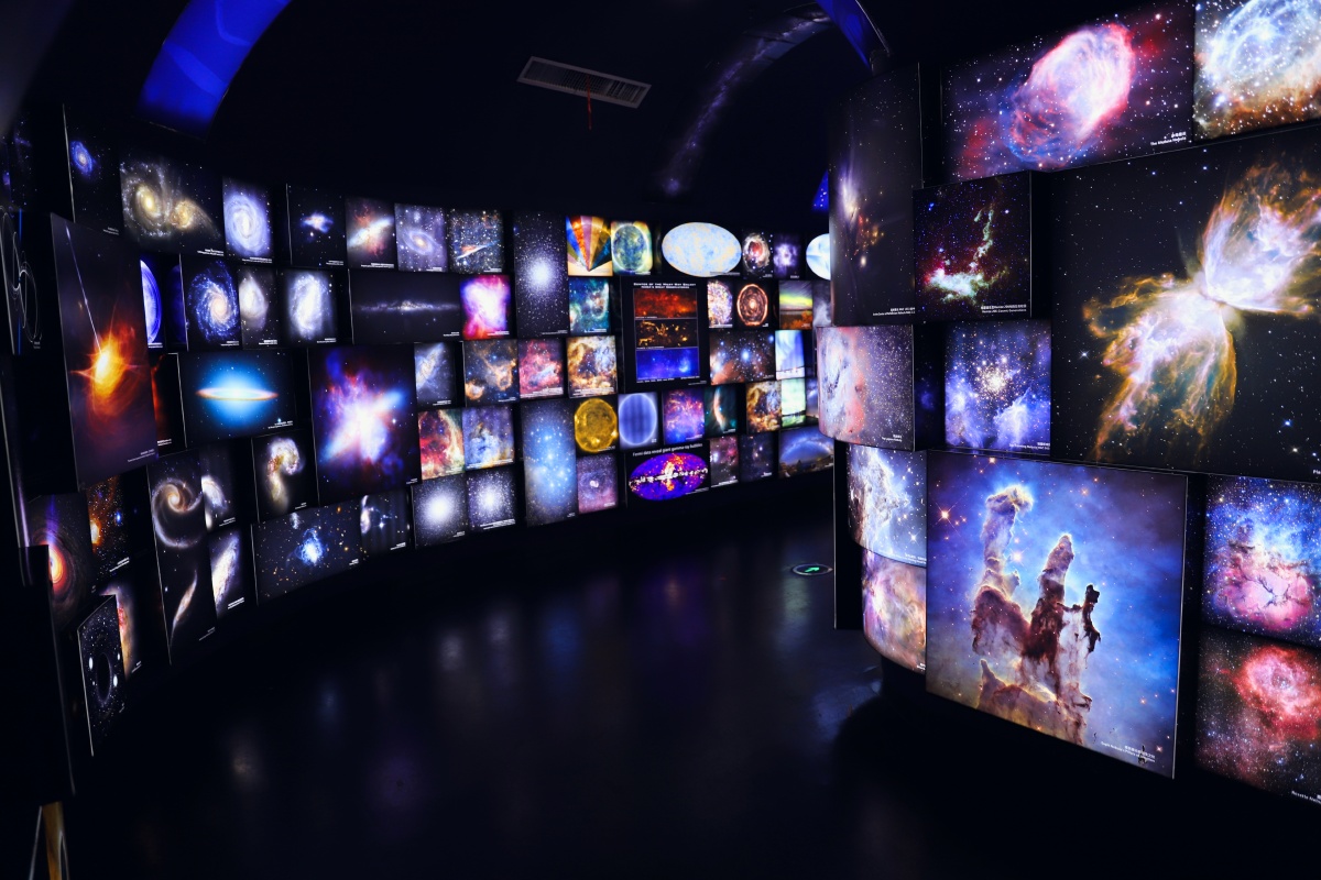 坐标武汉科技馆宇宙展厅