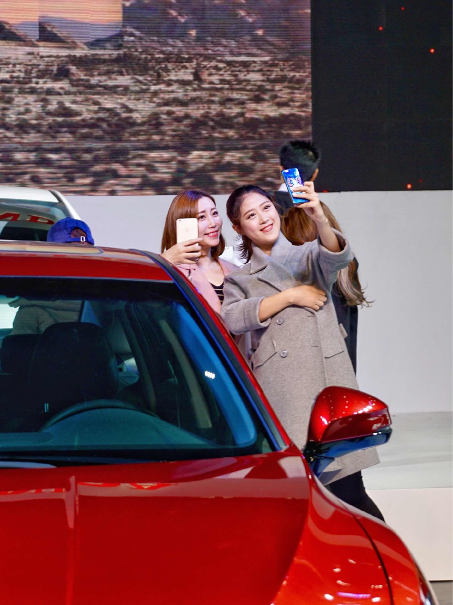 潭州车展香车美女