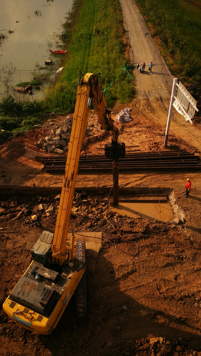 桥梁施工现场手机片