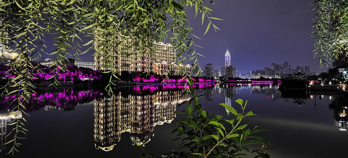 繁华的温州夜景拍摄温州市鹿城区