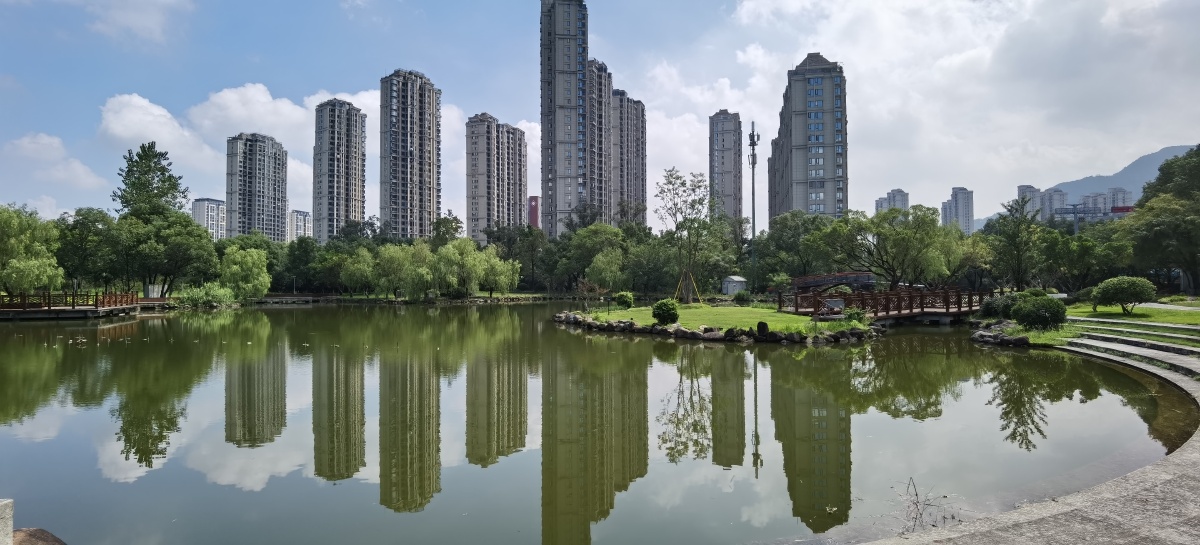 瓯海环境优美的小区摄于温州市瓯海区