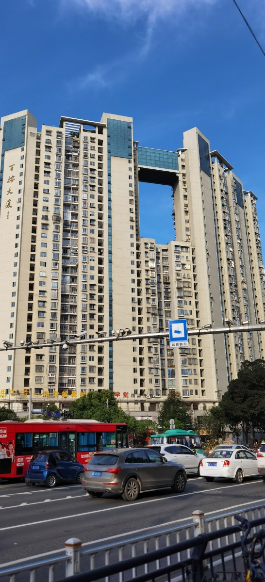 拆迁房最高摄于温州市鹿城区百里东路