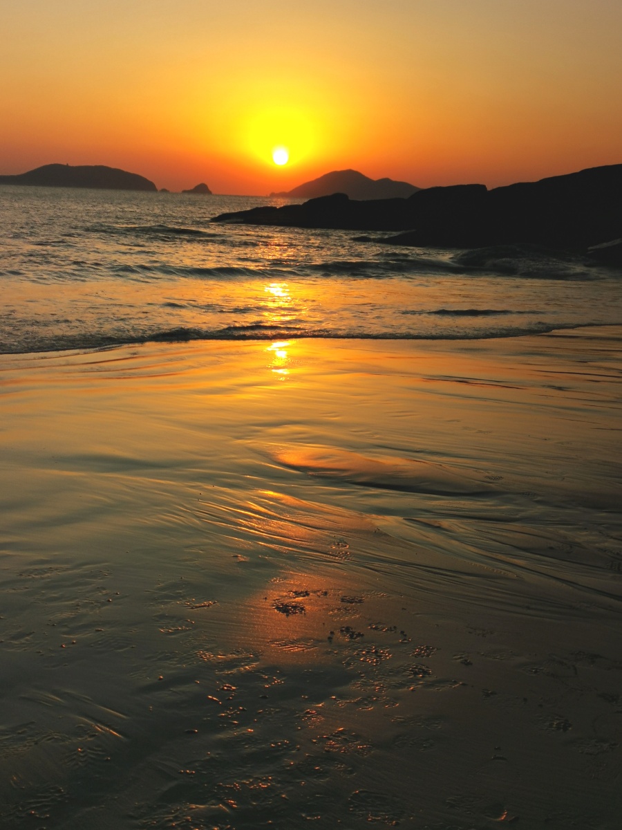 海上日出