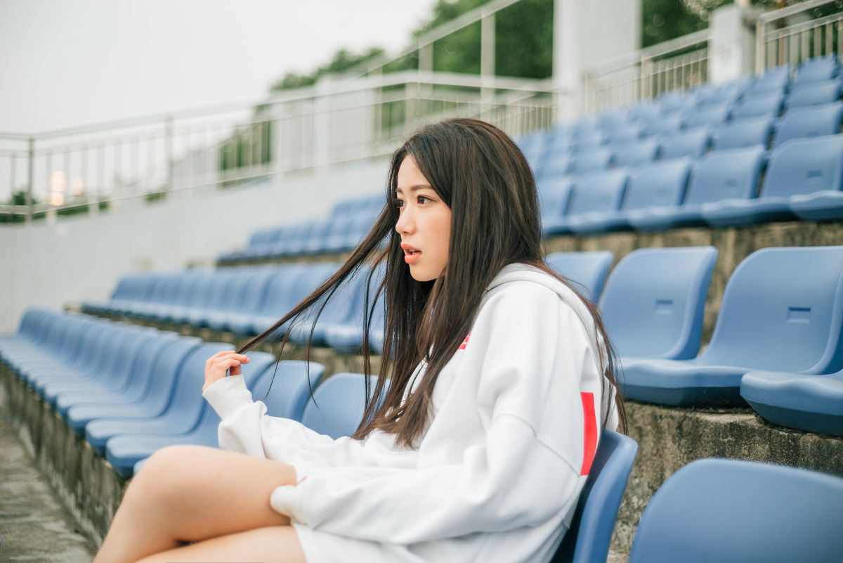 问题少女 - daniel-丁曦 - 图虫