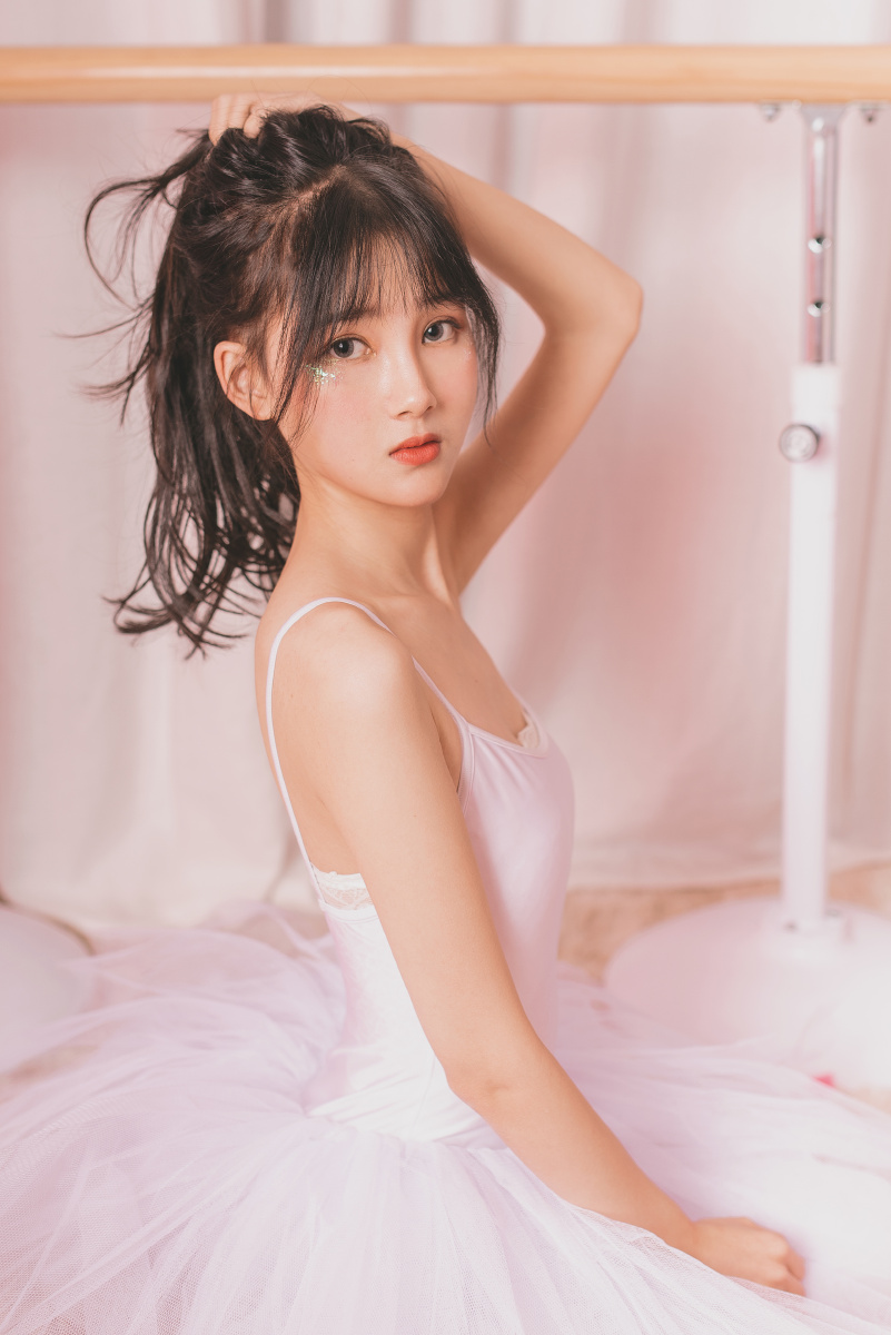 芭蕾女孩 - daniel-丁曦 - 图虫