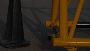 1935435