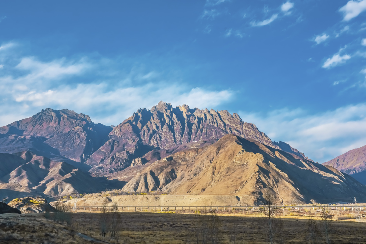 风景在路上--达拉岗布神山 西藏风光 加查风景 - 晓憩枫林 - 图虫