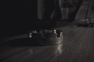 558430