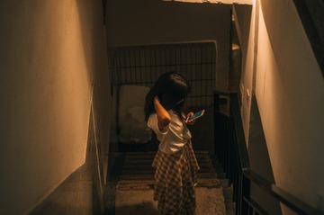 657330