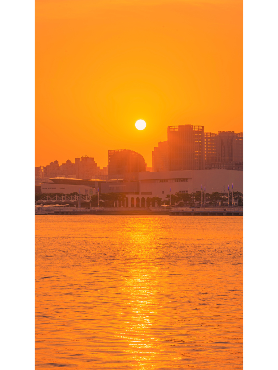 盛夏晚风和日落