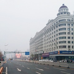 870771