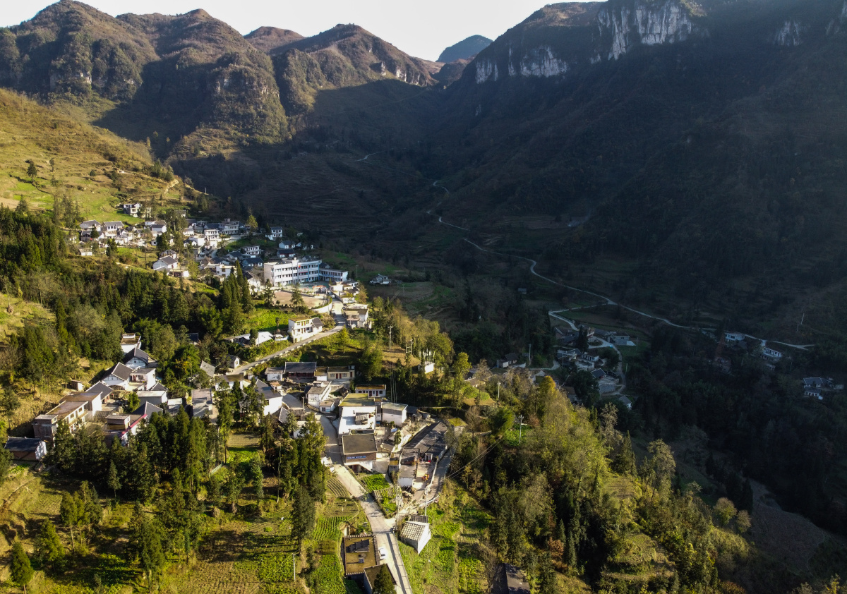 贵州毕节羊角大山里以则孔村的蜕变