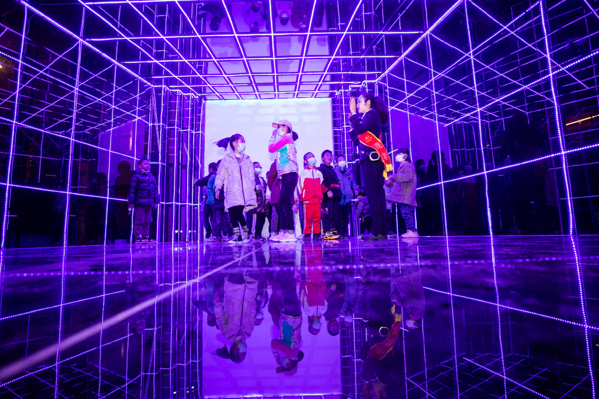 贵州毕节科技馆里读家乡