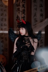 001