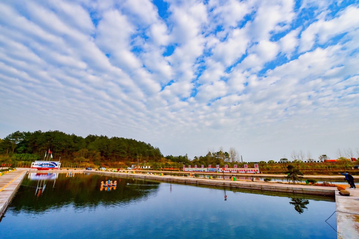 中国野钓基地一一玉山县四股桥乡和平水库
