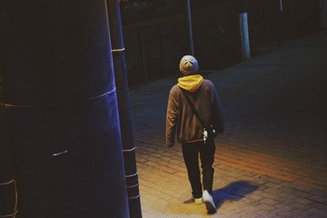 001
