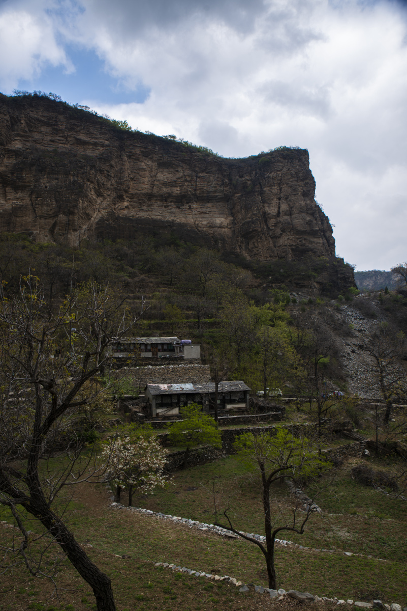 世外桃源梯田梨花和老屋大滩村杏黄村三流水村2