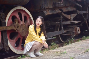 001