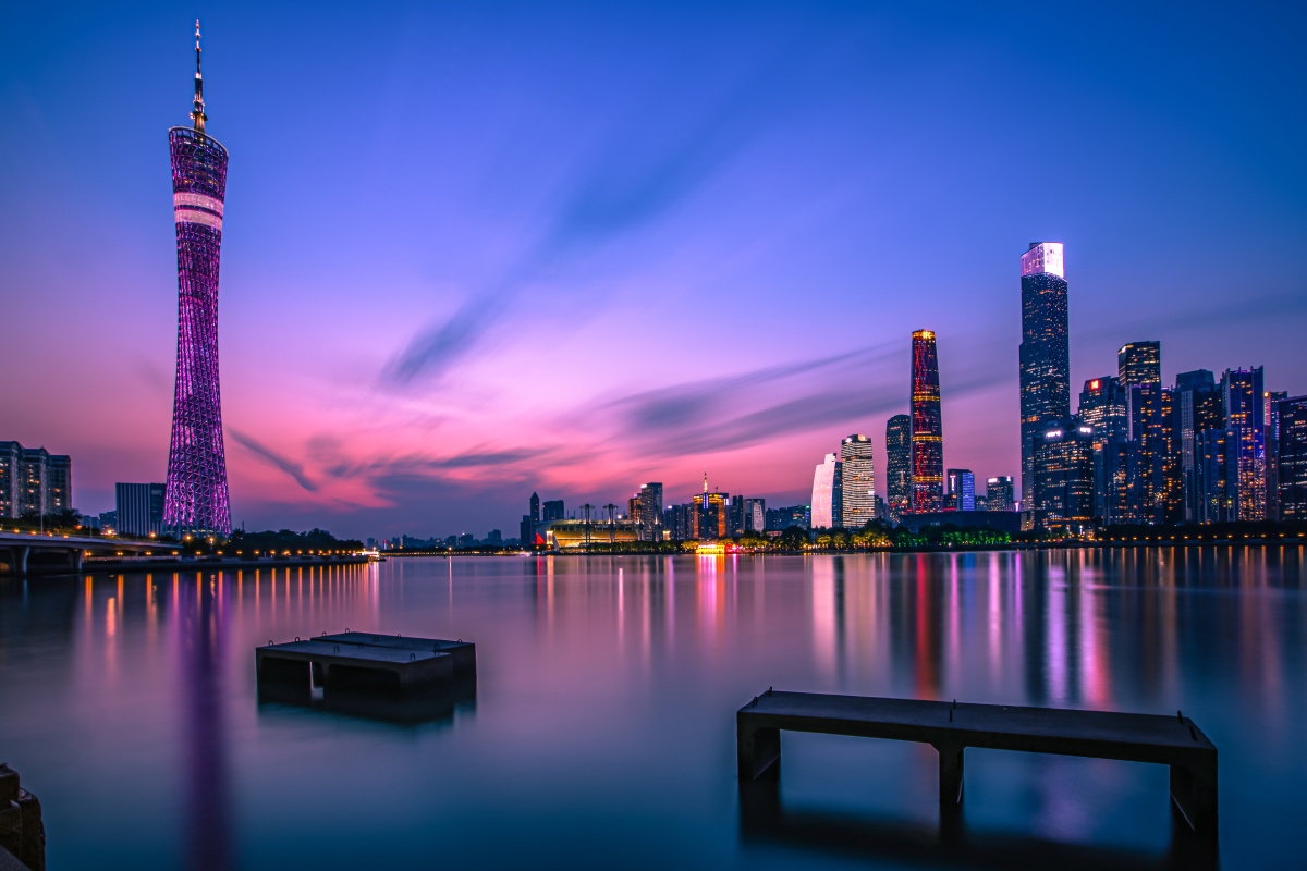 广州珠江新城黄昏初上夜景