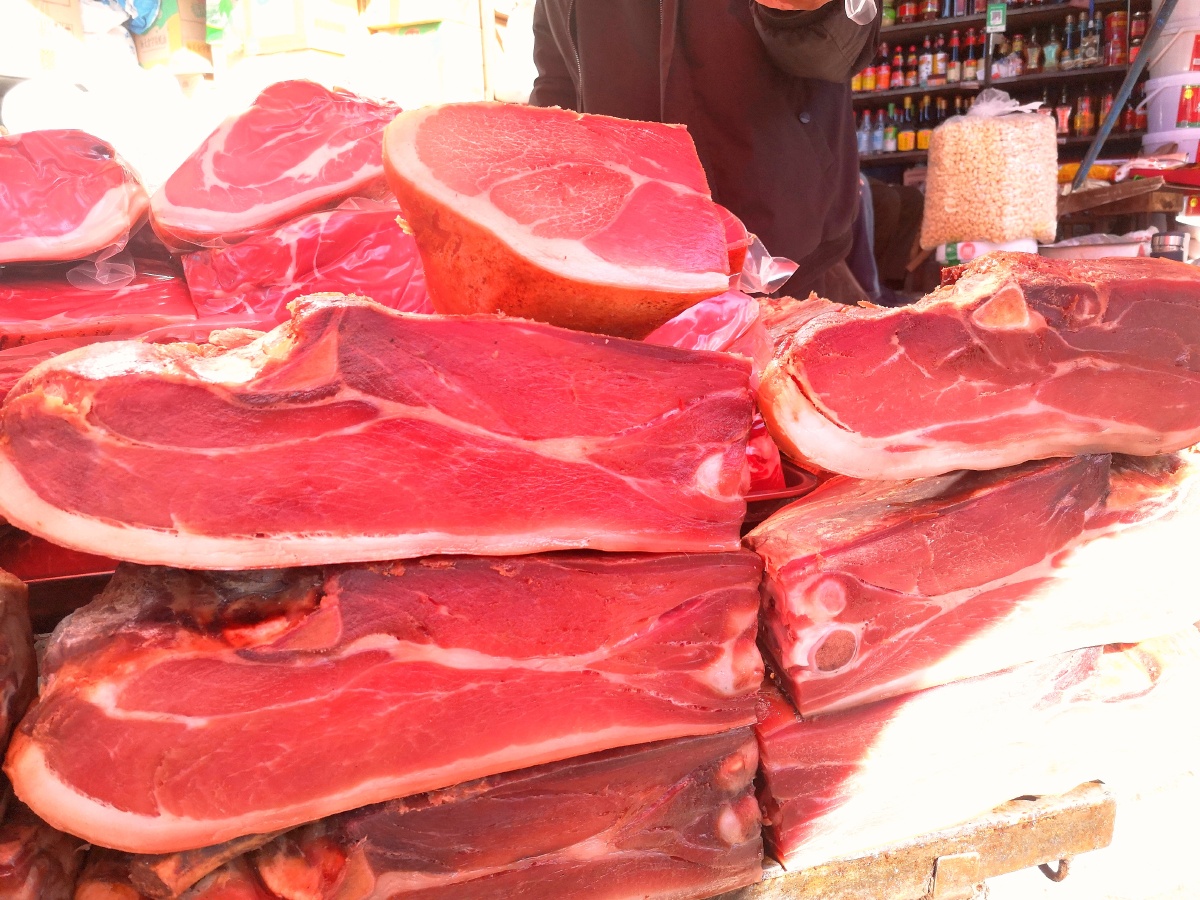 粮食有色彩 凉山州冕宁火腿