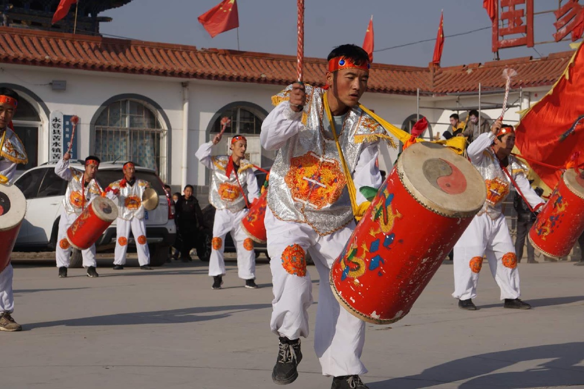 兰州太平鼓最具展现热情奔放西北汉子的豪迈威武气势那铿锵有力的鼓点