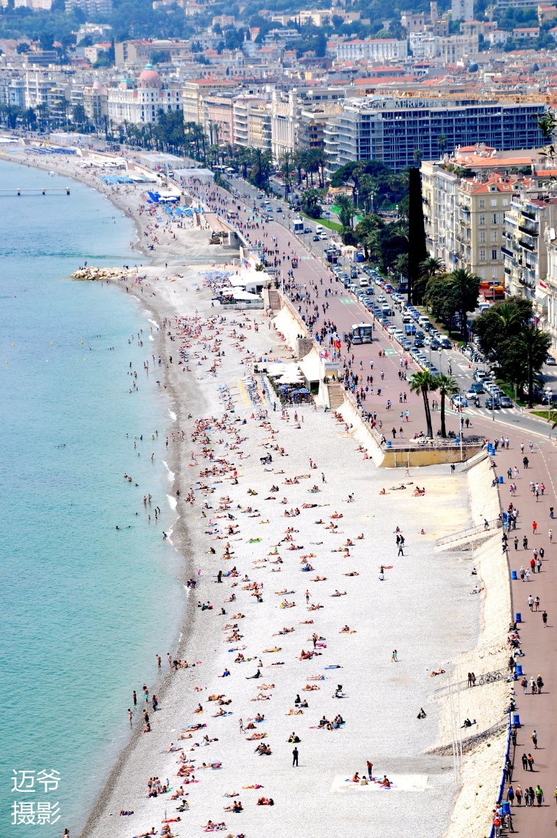 俯瞰尼斯天使湾原创摄影尼斯位于法国东南部紧靠地中海海岸线曲折气候