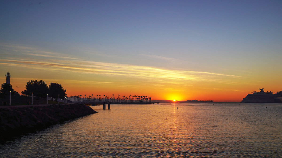 2021第一个日出晨曦金光灿烂
