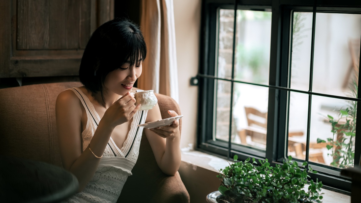 咖啡馆拍照质感人像写真