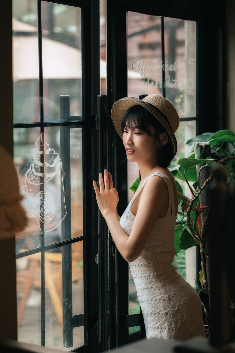 咖啡馆拍照质感人像写真